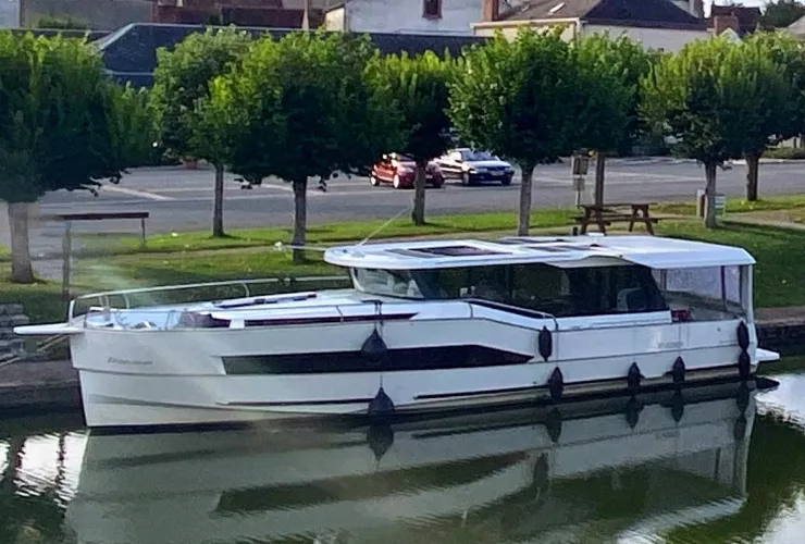 DELPHIA YACHTS 1200 BLUESCAPE