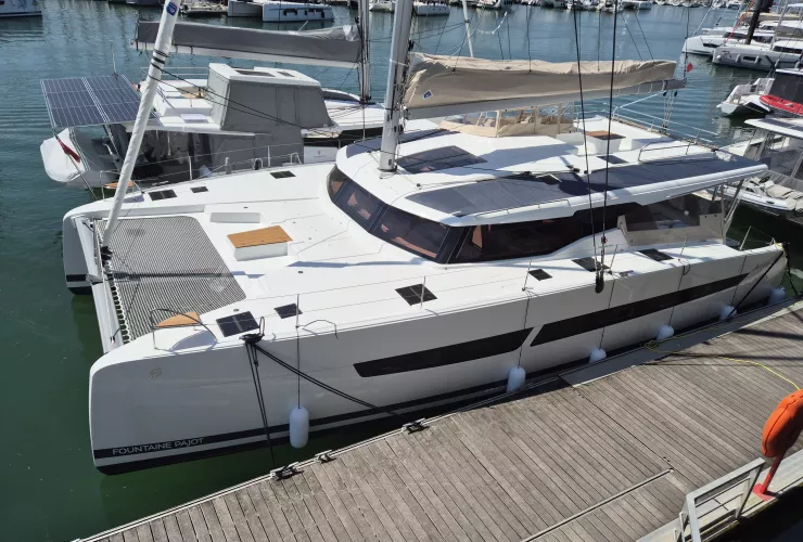 FOUNTAINE PAJOT AURA 51