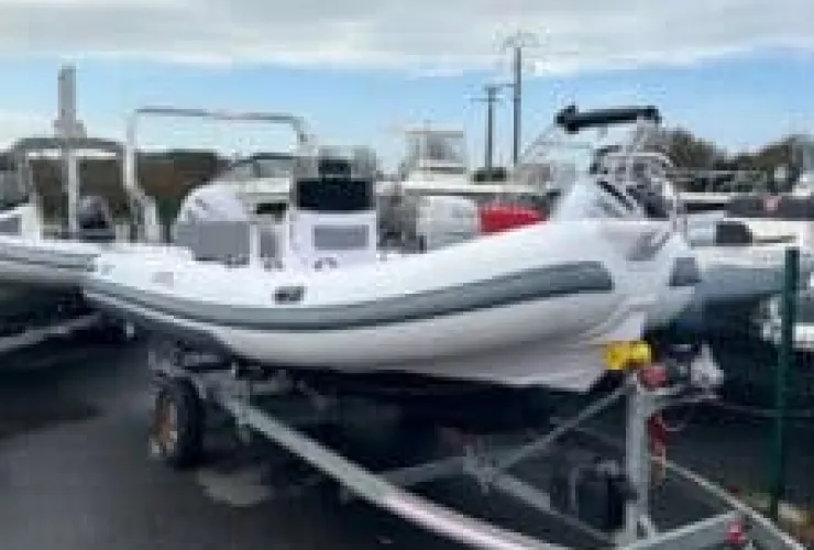 SELVA SELVA D570