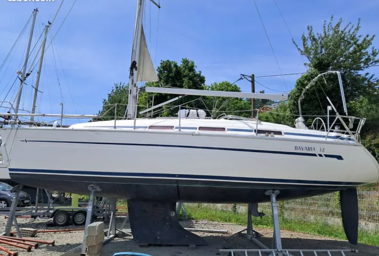 BAVARIA YACHTS BAVARIA 32