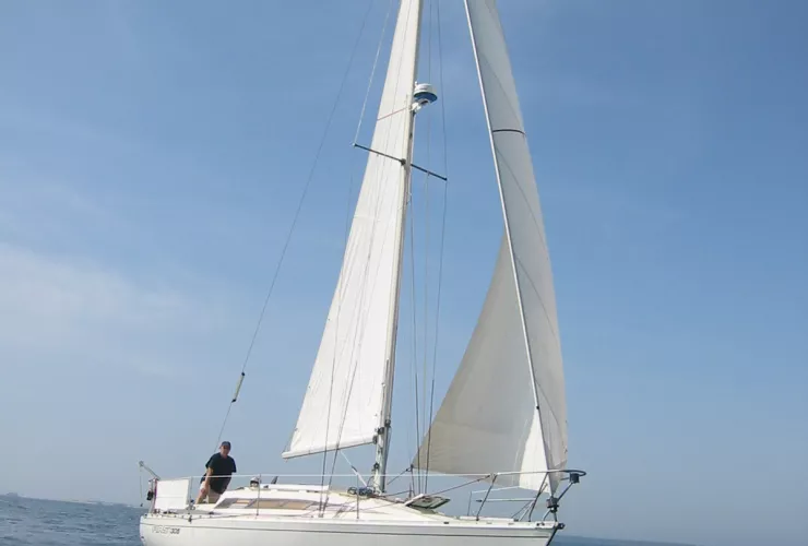 BENETEAU FIRST 305