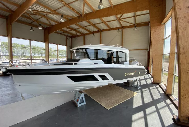 QUARKEN QUARKEN 27 CABIN - 3