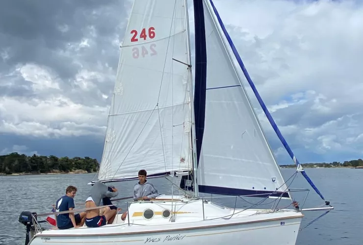 B2 MARINE BLUE DJINN