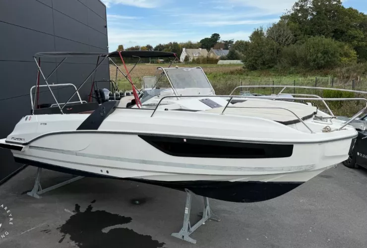 BENETEAU FLYER 7.7 SUNDECK