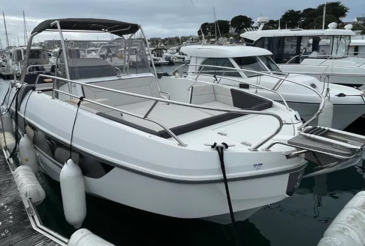 BENETEAU FLYER 8.8 SPACEDECK - 2