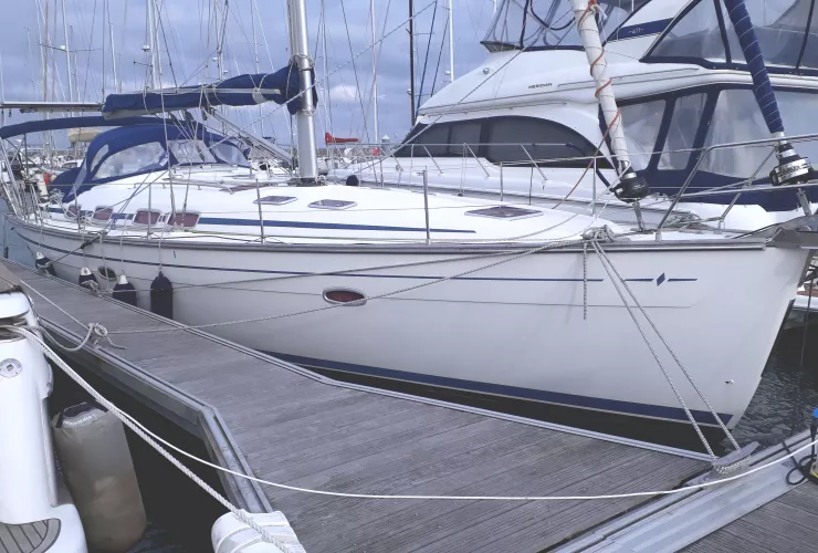 BAVARIA YACHTS 