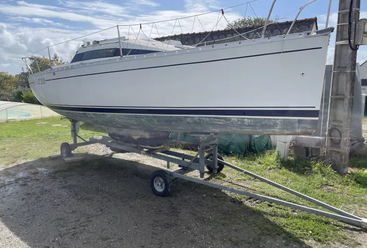 BENETEAU FIRST 235