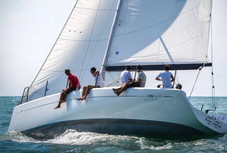 ITALIA YACHTS ITALIA YACHT 9.98