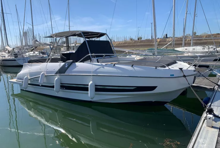BENETEAU FLYER 8.8 SPACEDECK - 1