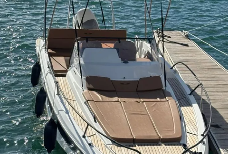 BENETEAU FLYER 8 SUNDECK - 1