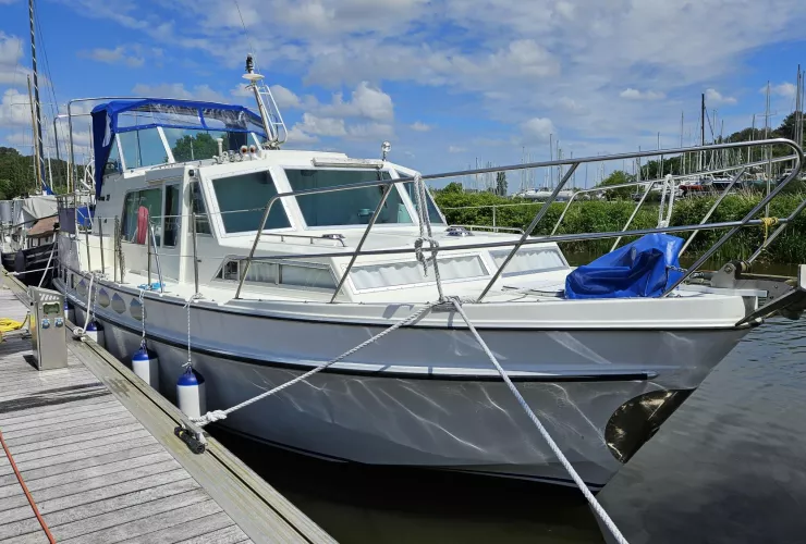  BROOM 37 - 18