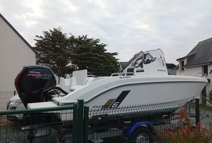 BENETEAU FLYER 6 SPACEDECK - 30