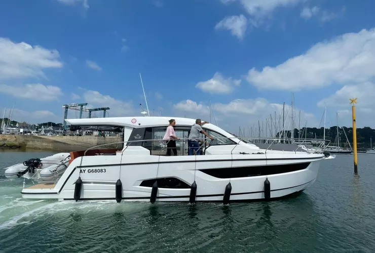 SEALINE  - 18