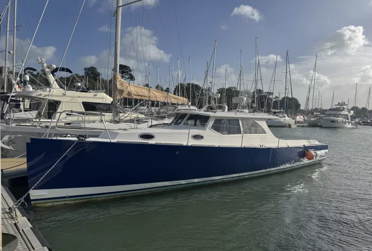 ARMOR BOAT RANGE BOAT 39 - 30