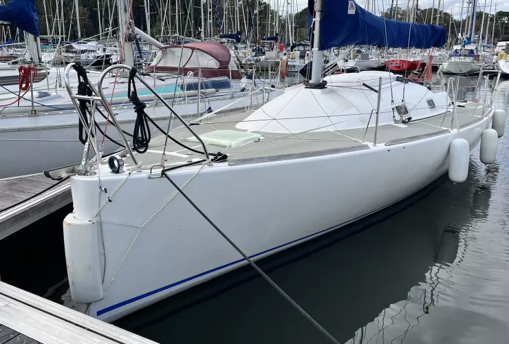 3C COMPOSITE BONGO 8.70 - 24