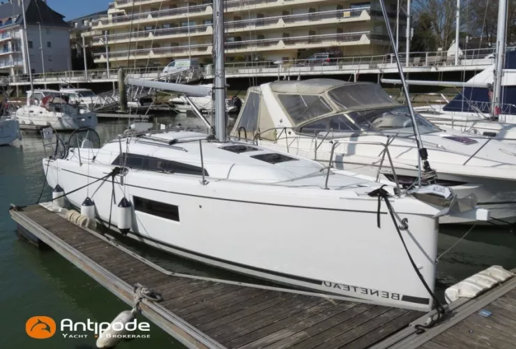 BENETEAU OCEANIS 30.1