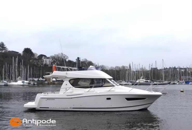 JEANNEAU MERRY FISHER 10