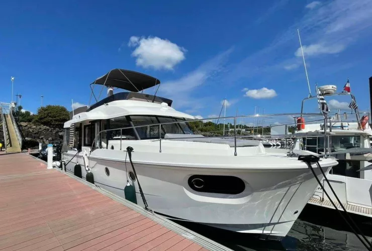 BENETEAU SWIFT TRAWLER 41 FLY