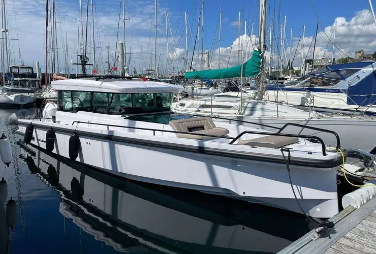 AXOPAR AXOPAR 37 XC CROSS CABIN