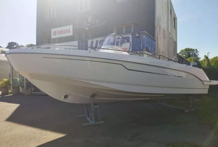 BENETEAU FLYER 8 SPACEDECK