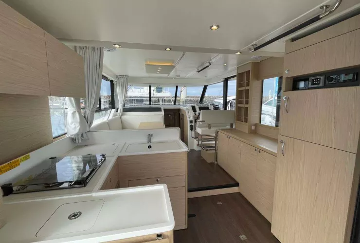 BENETEAU SWIFT TRAWLER 41 FLY - 2