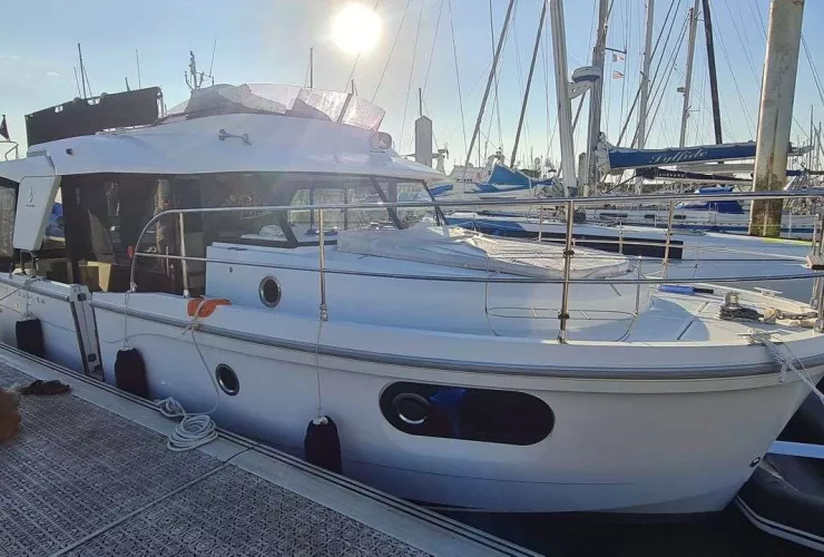 BENETEAU SWIFT TRAWLER 30 - 3