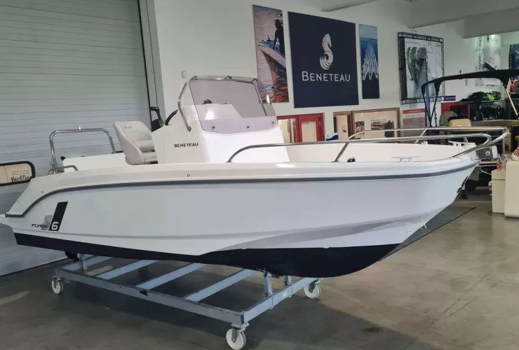 BENETEAU FLYER 6 SPACEDECK