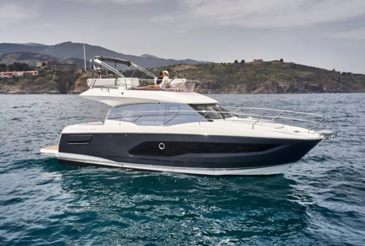 PRESTIGE YACHTS PRESTIGE 420 FLYBRIDGE - 2