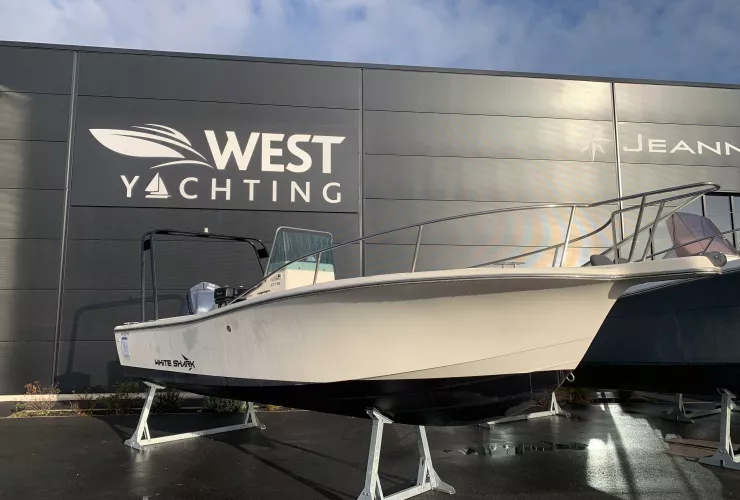 WHITE SHARK WHITE SHARK 215 CC