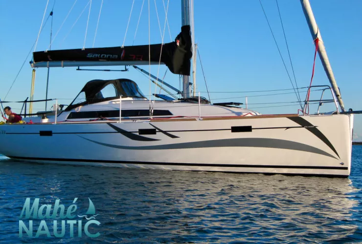 AD BOATS SALONA 33