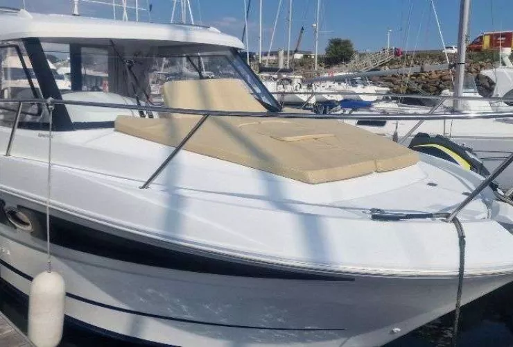 BENETEAU ANTARES 8.80