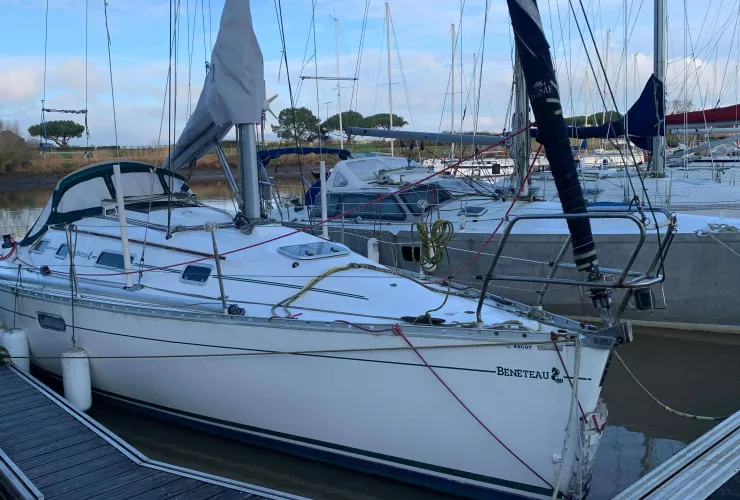 BENETEAU 