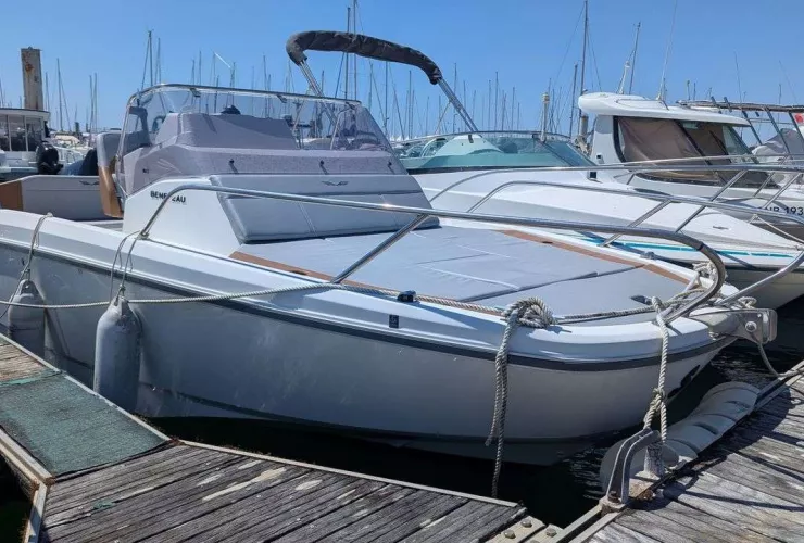 BENETEAU FLYER 6 SUNDECK