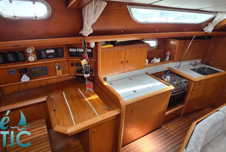 JEANNEAU SUN ODYSSEY 42.2 - 3
