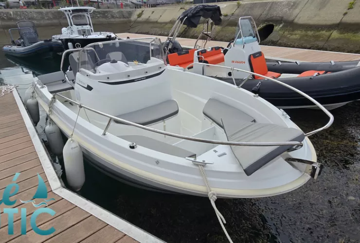 JEANNEAU CAP CAMARAT 5.5 CC