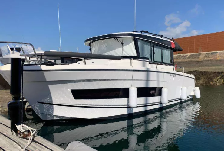 JEANNEAU MERRY FISHER 895 SPORT