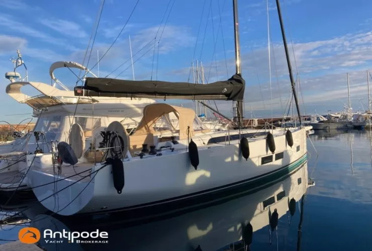 SOLARIS POWER YACHTS SOLARIS 44