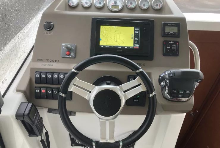 JEANNEAU NC 9 - 3