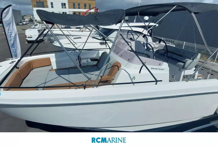 BENETEAU FLYER 9 SPACEDECK