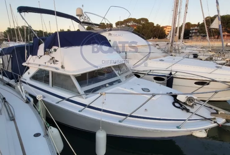 BERTRAM BETRAM 28 FLY - 3