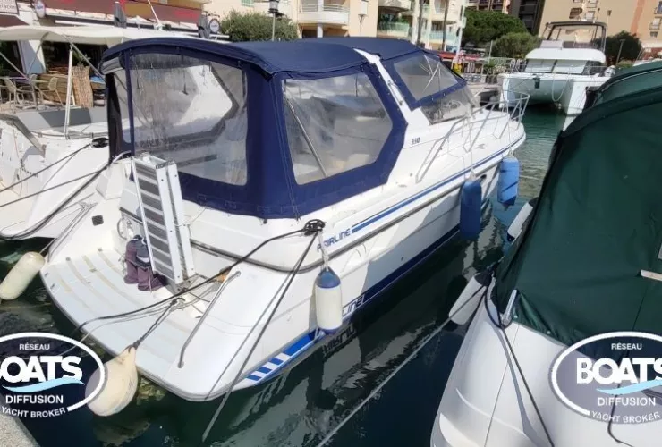 FAIRLINE 