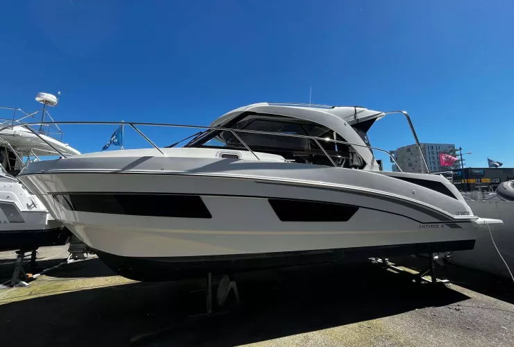BENETEAU ANTARES 9