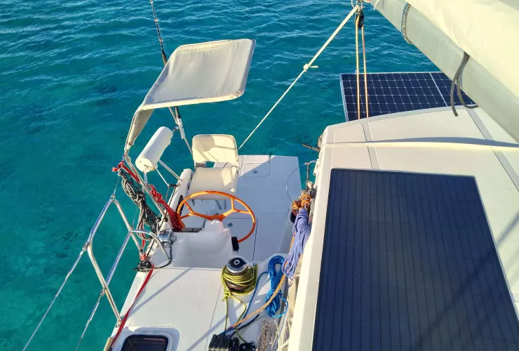 C CATAMARANS C CATAMARANS 38 - 2