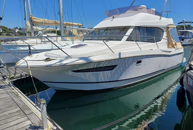 JEANNEAU MERRY FISHER 10