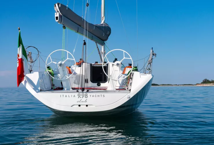 ITALIA YACHTS 