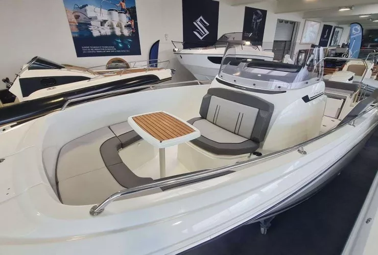 JEANNEAU CAP CAMARAT 7.5 CC