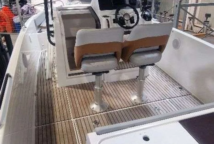 BENETEAU FLYER 7 SPACEDECK - 2