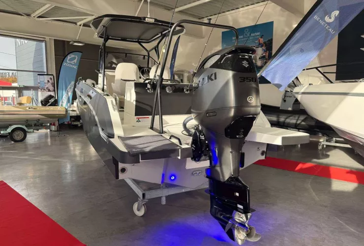 BENETEAU FLYER 8 SPACEDECK - 3