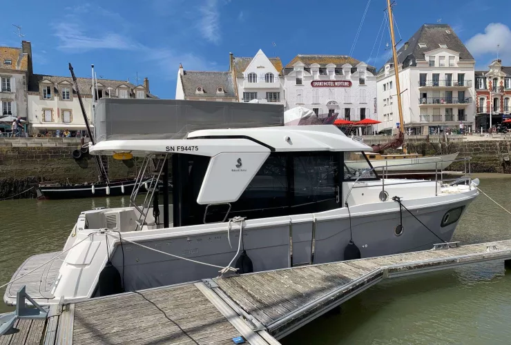 BENETEAU SWIFT TRAWLER 30 - 2