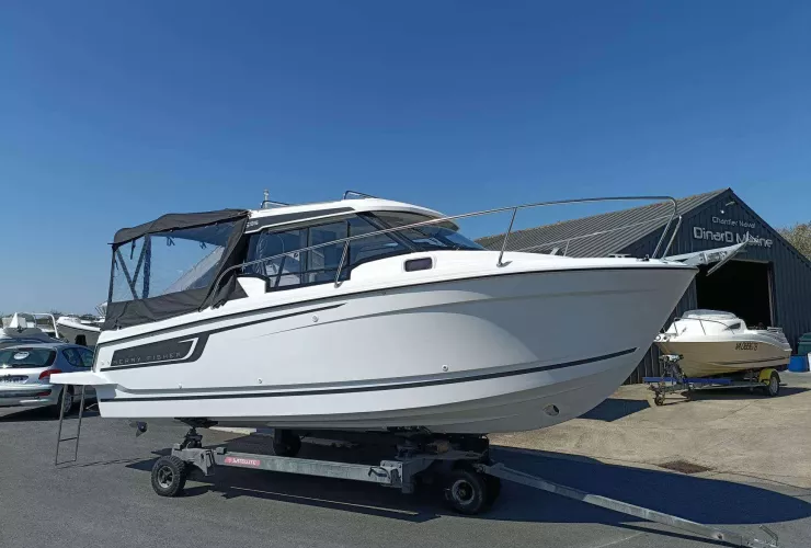 JEANNEAU MERRY FISHER 695